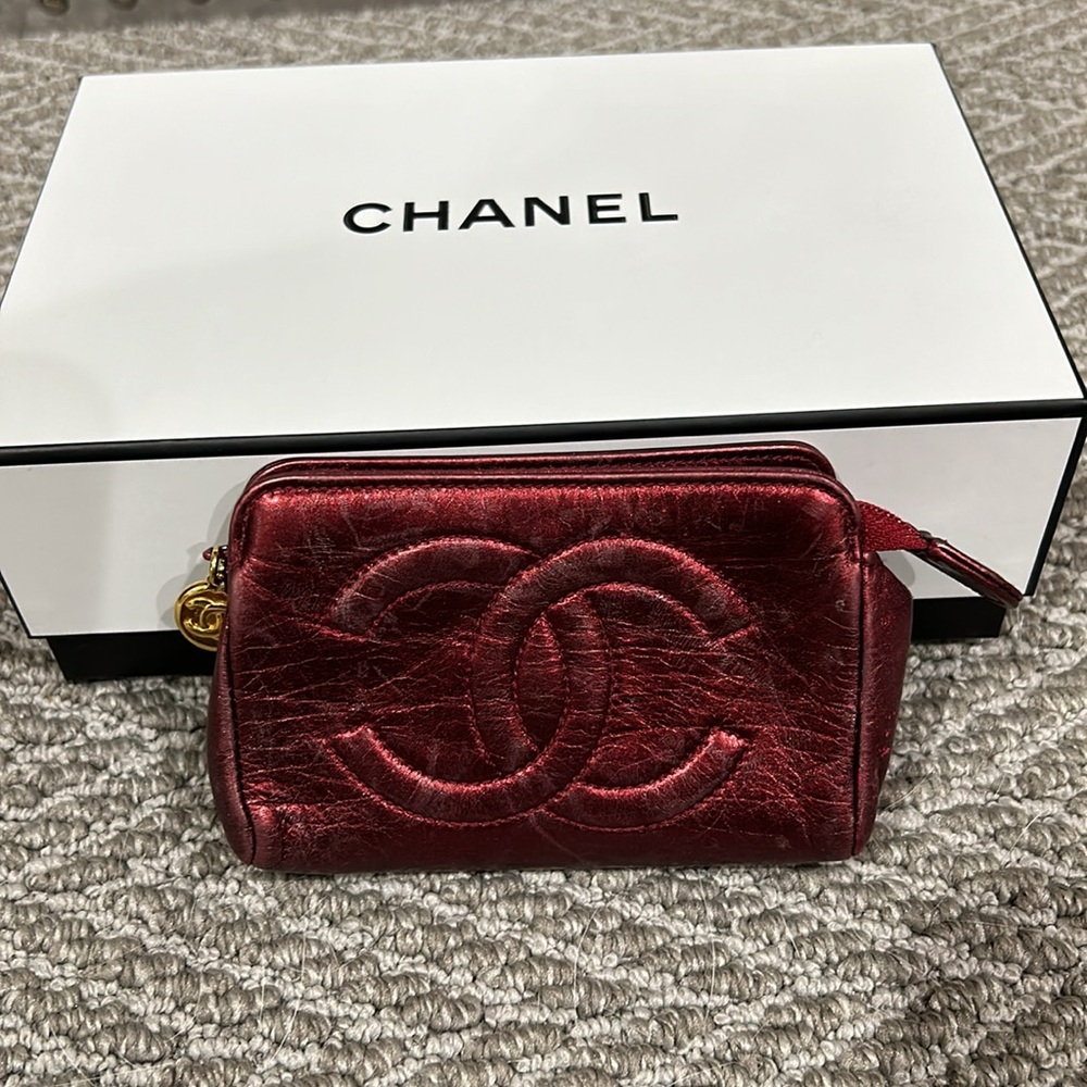 Chanel pouch